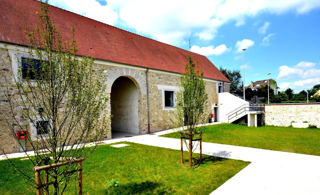 Auberge Du Chateau Bleu Tremblay-en-France Zewnętrze zdjęcie